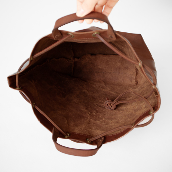LEATHER MAIL PURSEバッグ(CAMEL)