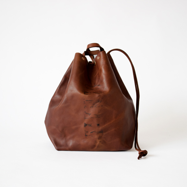 LEATHER MAIL PURSEバッグ(CAMEL)