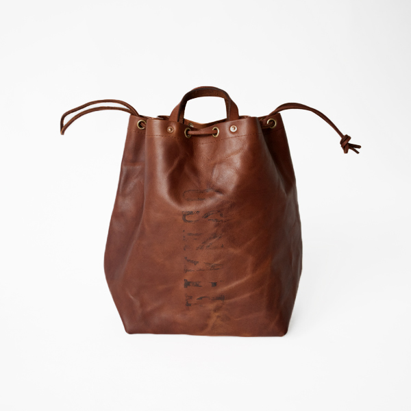 LEATHER MAIL PURSEバッグ(CAMEL)