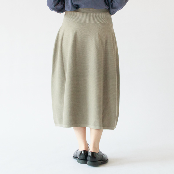 グレー(松煙)、身長162cm