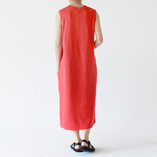 bright red、身長163cm bright red、身長163cm
