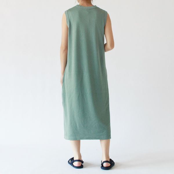 sage green、身長163cm sage green、身長163cm
