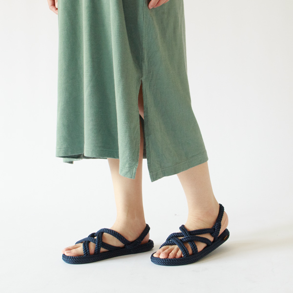 スリット入り(sage green、身長163cm) スリット入り(sage green、身長163cm)