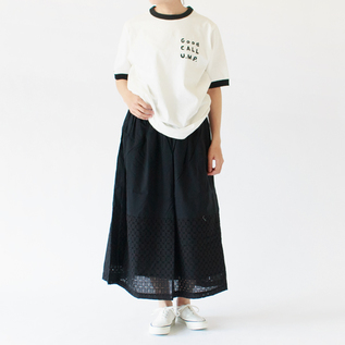 Sサイズ(WHITE×BLACK)、身長:163cm Sサイズ(WHITE×BLACK)、身長:163cm