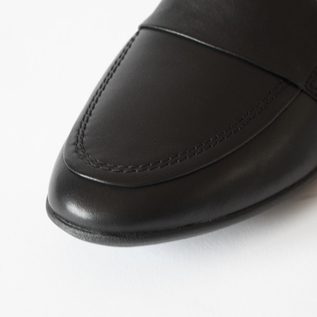 dansco ダンスコ　37 レザー ローファー バックル付き dansco ダンスコ 37 レザー ローファー バックル付き dansco