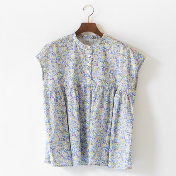 リバティフレンチスリーブブラウス(SAX)