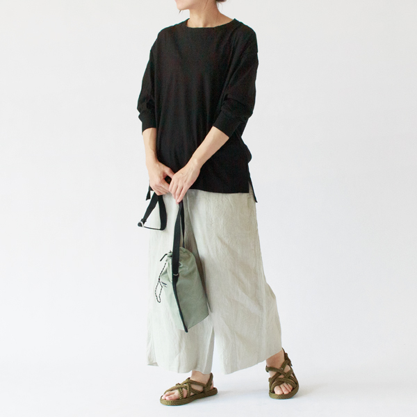 身長163cm・BLACK