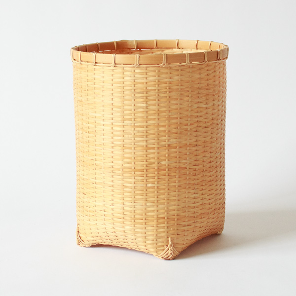 公長齋小菅（こうちょうさいこすが） 収納かご　Lサイズ くずかご ナチュラル／公長齋小菅（こうちょうさいこすが）｜愛着を