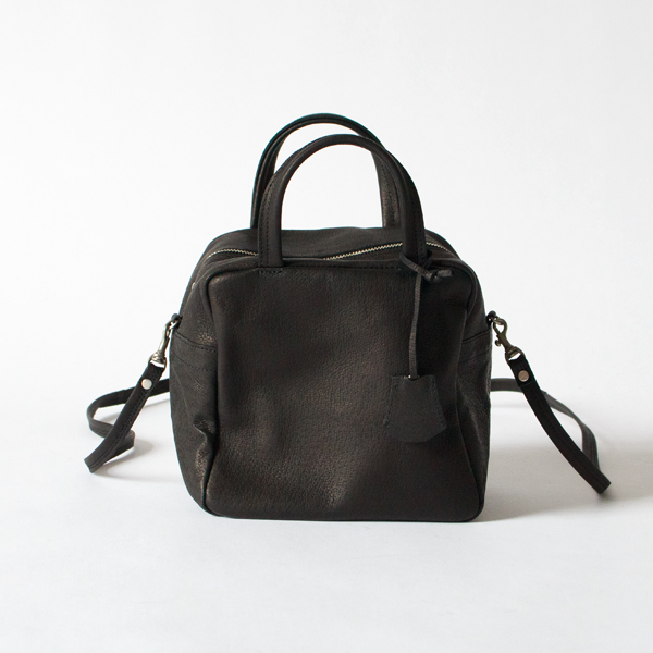 HALLIE 2WAYキューブポシェット(BLACK)