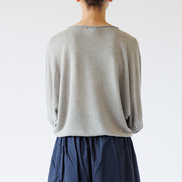 グレー(松煙)、身長160cm