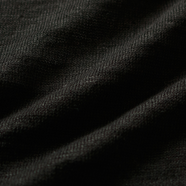 薄手でとろみのあるニット生地(ブラック)