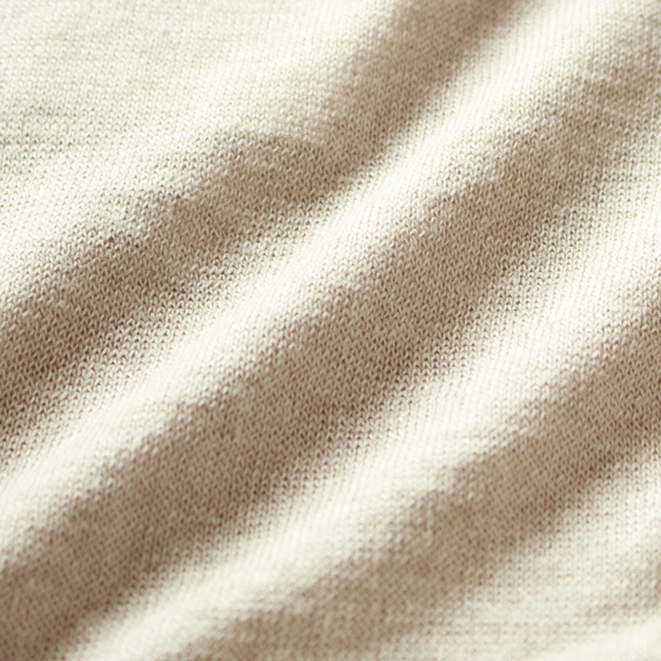 リネンの中でも最高峰と称されるベルギーリネンを使用(生成)