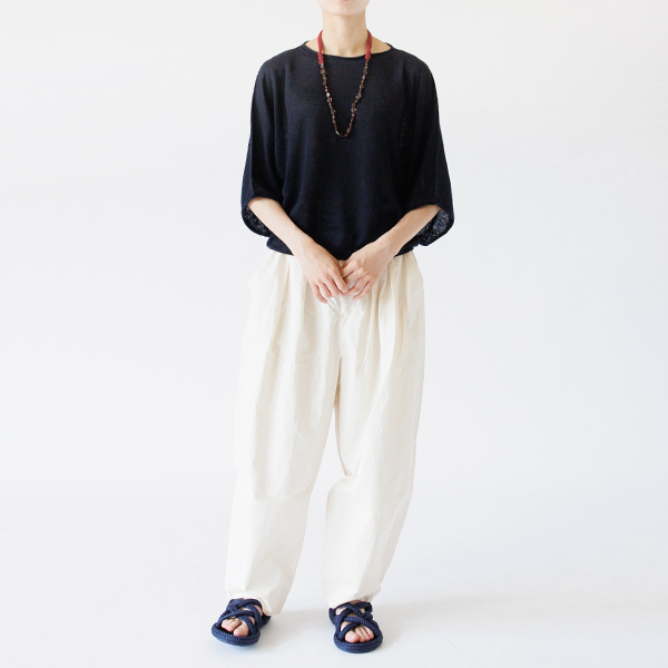 ネイビー、身長160cm