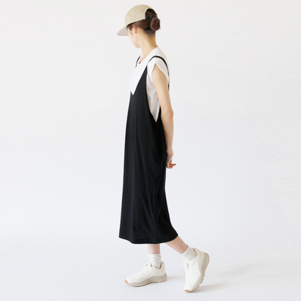 涼やかなのに心地よい肌見せ感(身長163cm・White)