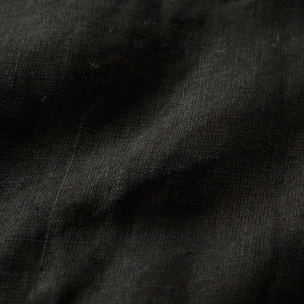 着始めから柔らかいワンウォッシュ加工されたリネン生地(Black) 着始めから柔らかいワンウォッシュ加工されたリネン生地(Black)