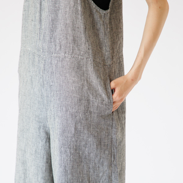 左右にポケット付き 左右にポケット付き