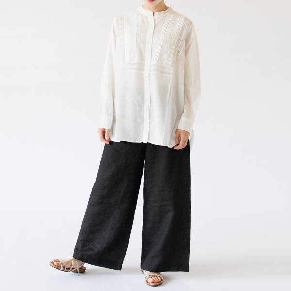 どんなトップスともバランスが取りやすい形（Black）