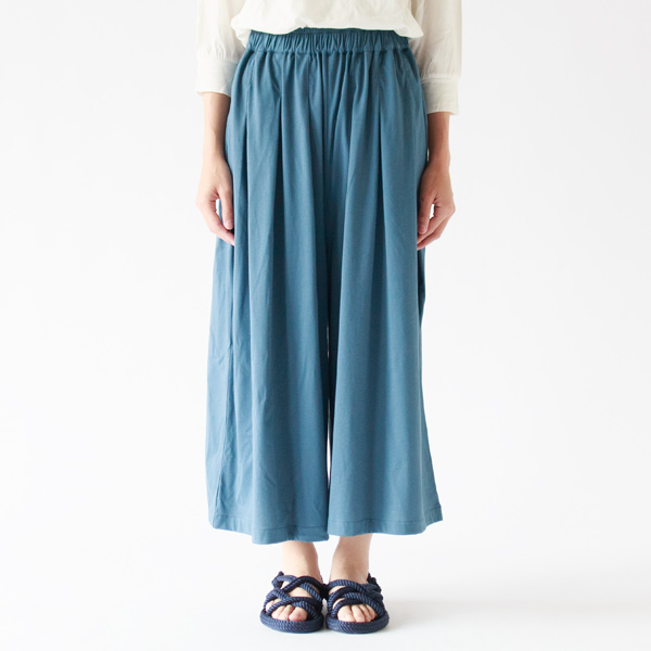 身長163cm・SMOKE BLUE