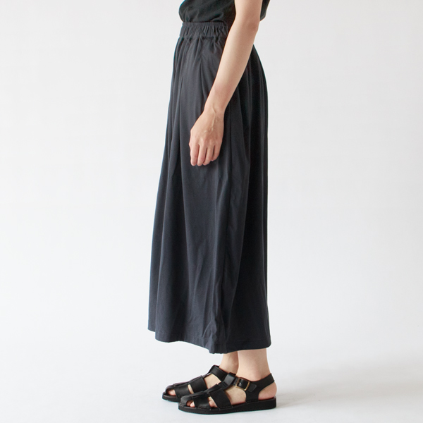 身長163cm・NAVY