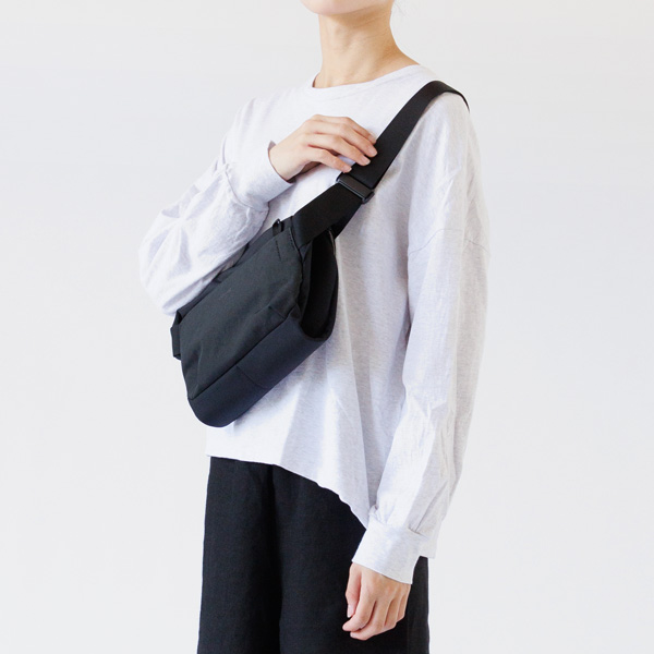 Black、身長：163cm