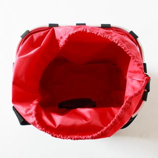 カゴのようにぽんぽん荷物を入れられます(RED) カゴのようにぽんぽん荷物を入れられます(RED)