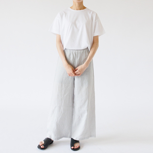 爽やかなカラーのワイドパンツに合わせて(身長163cm・White) 爽やかなカラーのワイドパンツに合わせて(身長163cm・White)