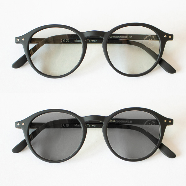 小物 SUN LIGHT ADAPTIVE #D Black サングラス（調光レンズ）SUN LIGHT ADAPTIVE／IZIPIZI（イジピジ