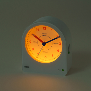 タイムティーチャー 置き時計／BRAUN(ブラウン)｜愛着を持ってずっと
