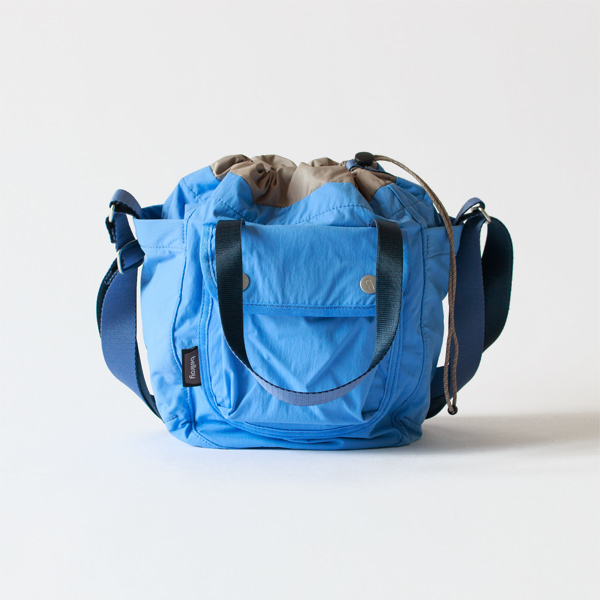 2WAYバッグ Cinch Bucket Bag(Denim Blue)