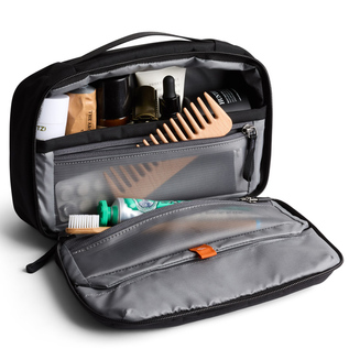 Hanging Toiletry Kit ポーチ／bellroy（ベルロイ）｜愛着を持って
