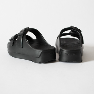 リカバリーサンダル W BUCKLE2 BLACK／TELIC（テリック）｜愛着を持っ