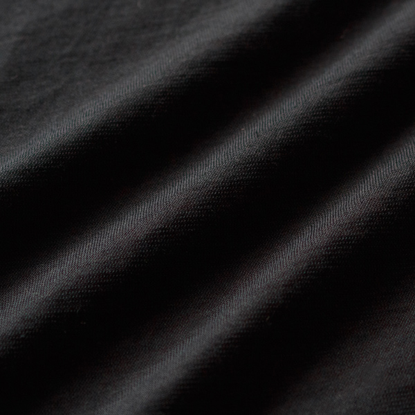 肌離れが良く、風がよく通ります(NAVY) 肌離れが良く、風がよく通ります(NAVY)