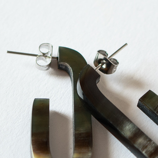 Horn Earrings(Oblong Horn) Horn Earrings(Oblong Horn)