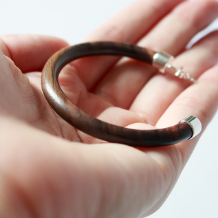 非常に軽いです(Rounded Hoop) 非常に軽いです(Rounded Hoop)