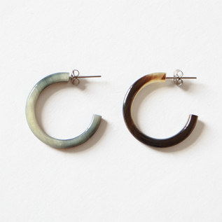 Horn Earrings（ピアス）