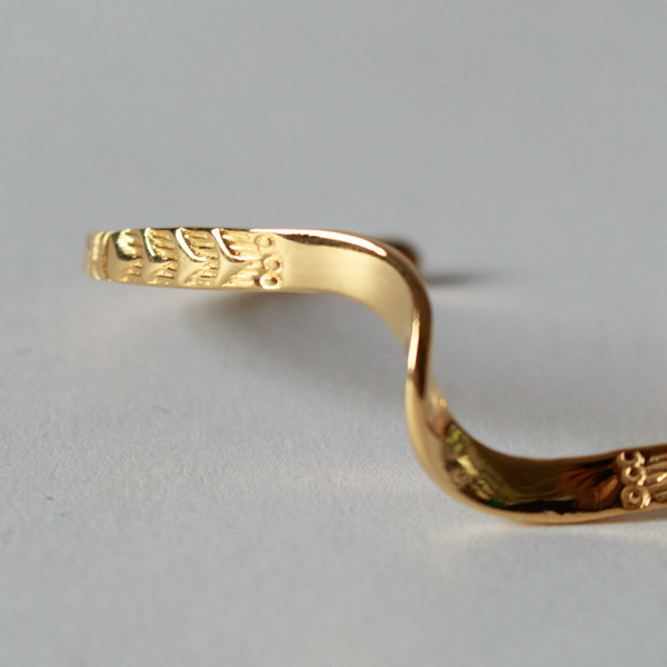 美しいスタンプワーク(WAVE ST SIZE S)