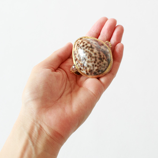 ソリッドパフューム 練り香水 ／ROOTS ROSE RADISH (ルーツローズ