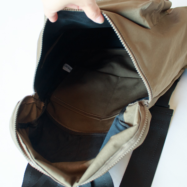 美品　REN レン　80's リュック　ハイデンシティナイロン　現行販売品　男女 High density nylon 80sリュック／REN（レン）｜愛着を持ってずっと