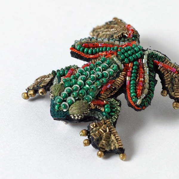 Green Flying Frog　瞼が重そう