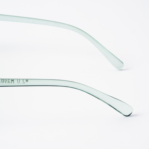 ブルーライトカットあり リーディンググラス EDGY clear/green ブルーライトカットあり リーディンググラス EDGY clear/green