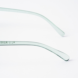 ブルーライトカットあり リーディンググラス EDGY clear/green