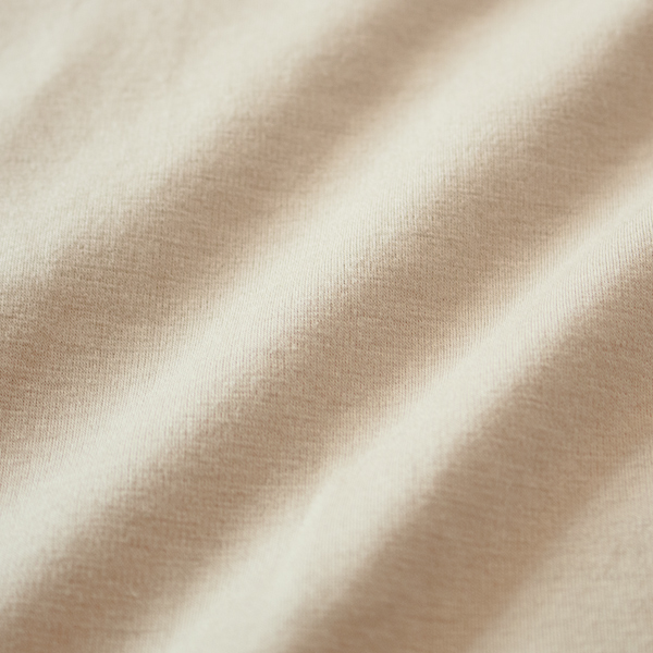 上品な艶感があります(GREY)