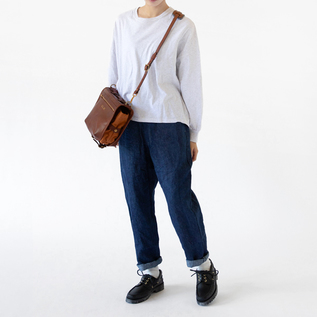 BROWN、身長:162cm BROWN、身長:162cm