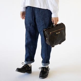 BLACK、身長:162cm BLACK、身長:162cm