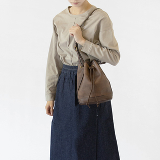 GREY、身長:162cm GREY、身長:162cm