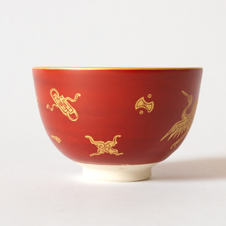 朱巻宝尽し抹茶碗／蔵珍窯(ぞうほうがま)｜愛着を持ってずっと使いたい