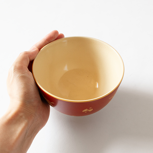 朱巻宝尽し抹茶碗／蔵珍窯(ぞうほうがま)｜愛着を持ってずっと使いたい