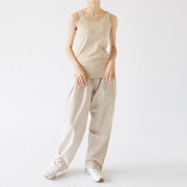 ワイドボトムスに（身長162cm）