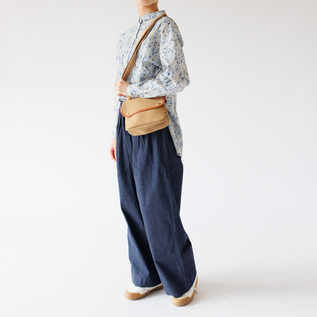 身長160cm・BLU 身長160cm・BLU