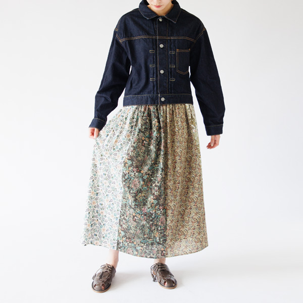 身長160cm